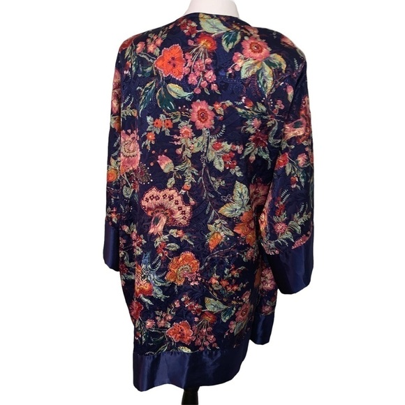 Victoria’s Secret Gold Label Vintage Robe, Navy Blue Floral, OSFM - Picture 3 of 10